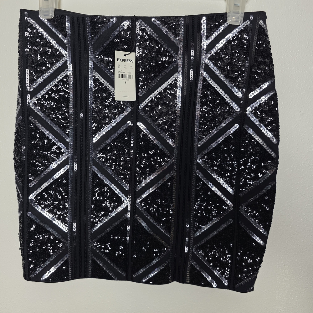 Express NWT Black and Silver Sequin Skirt
